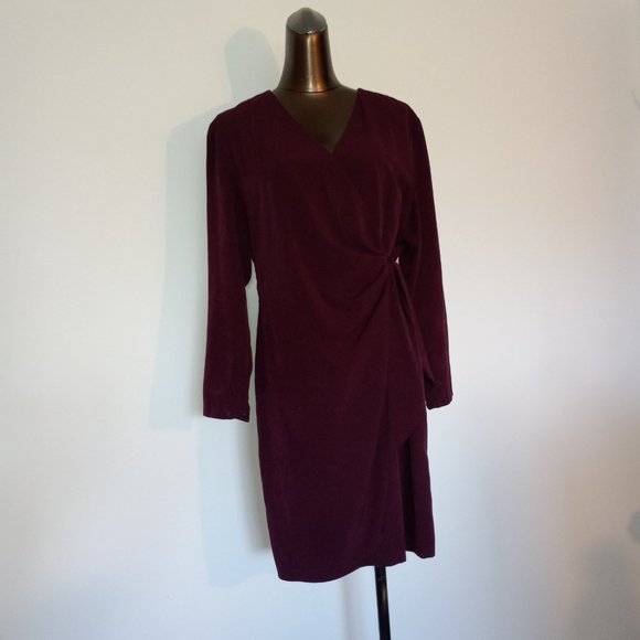 Vintage burgundy v-neck knee-length wrap dress - Picture 13 of 14